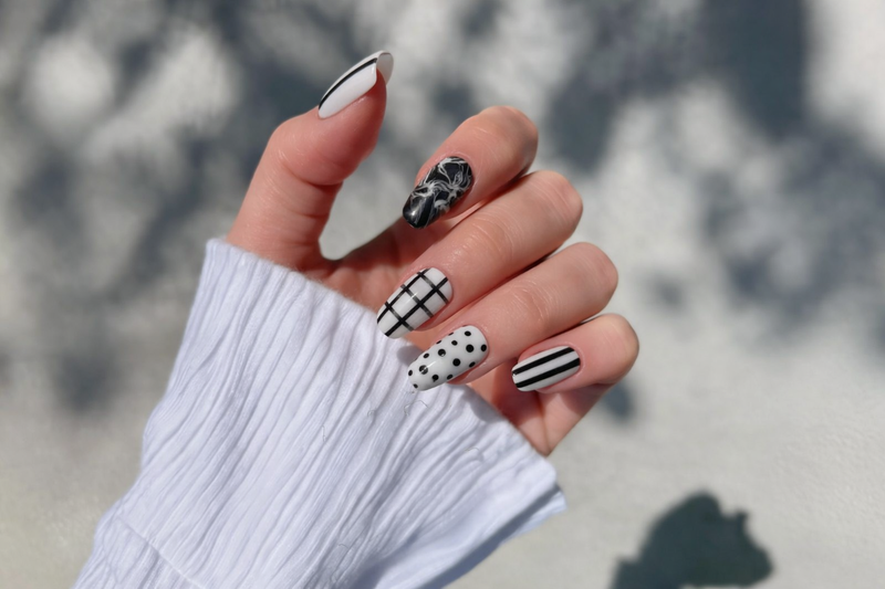 Press-On Nails Set